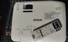 收售：音响，功放音箱，点歌机，无线话筒，电视